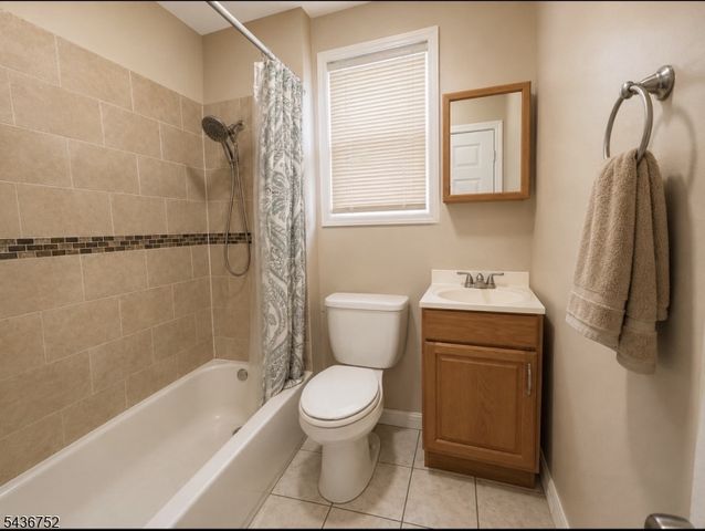 15 Hobson St, Newark City, NJ 07112