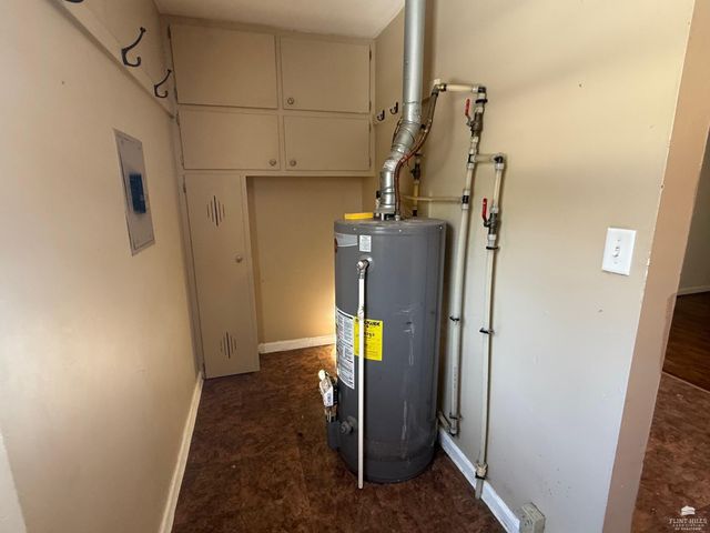 2129 Blaker Drive, Manhattan, KS 66502