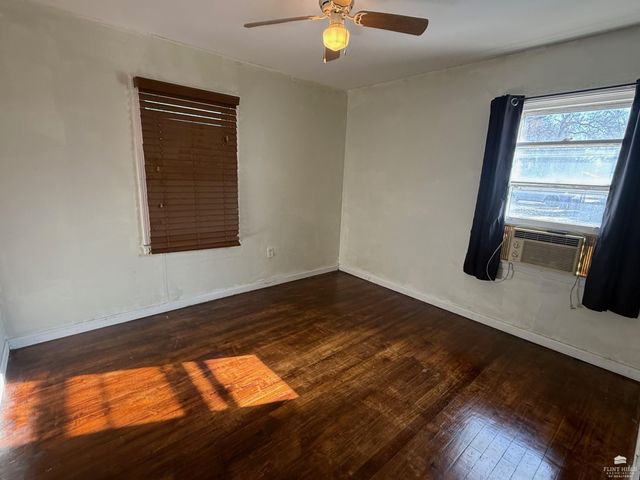 2129 Blaker Drive, Manhattan, KS 66502