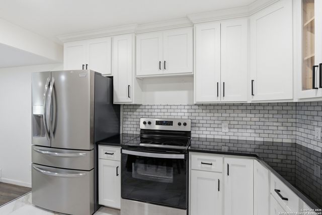 8609 Abe Lincoln, San Antonio, TX 78240