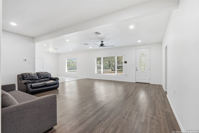 8609 Abe Lincoln, San Antonio, TX 78240