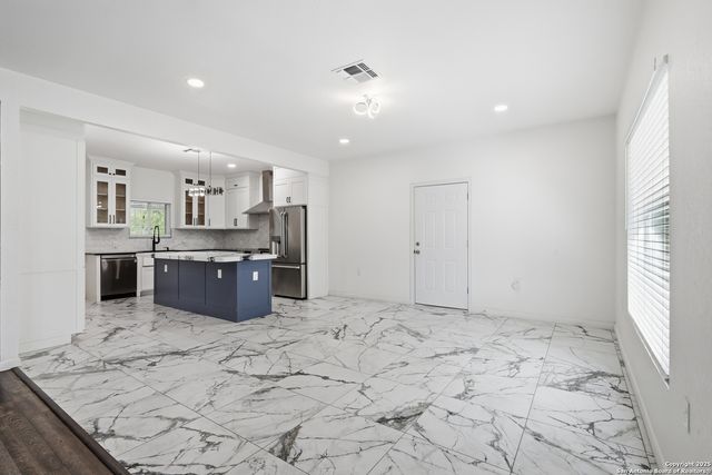 8609 Abe Lincoln, San Antonio, TX 78240