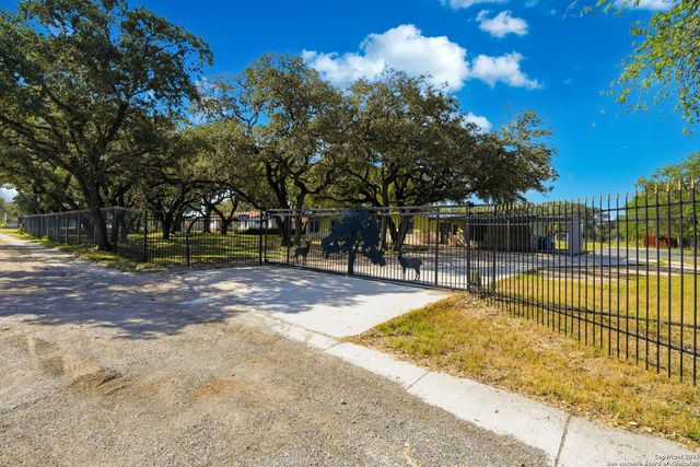 8609 Abe Lincoln, San Antonio, TX 78240