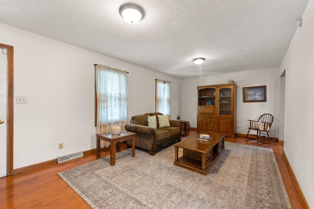 1314 Kit Cowan Road, Somerset, KY 42501