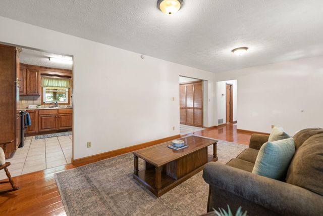 1314 Kit Cowan Road, Somerset, KY 42501