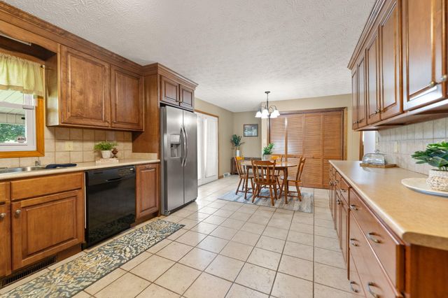 1314 Kit Cowan Road, Somerset, KY 42501