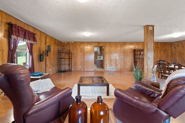 1314 Kit Cowan Road, Somerset, KY 42501