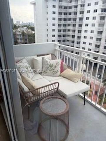 345 Ocean Drive 718, Miami Beach, FL 33139