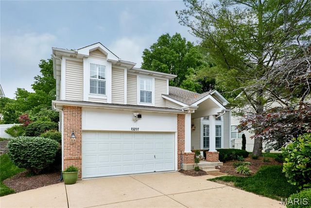15207 Cambridge Terrace Court, Chesterfield, MO 63017