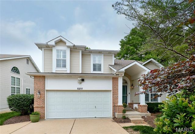 15207 Cambridge Terrace Court, Chesterfield, MO 63017