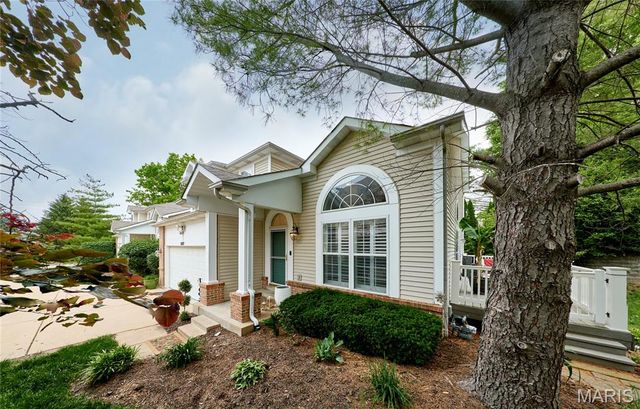 15207 Cambridge Terrace Court, Chesterfield, MO 63017