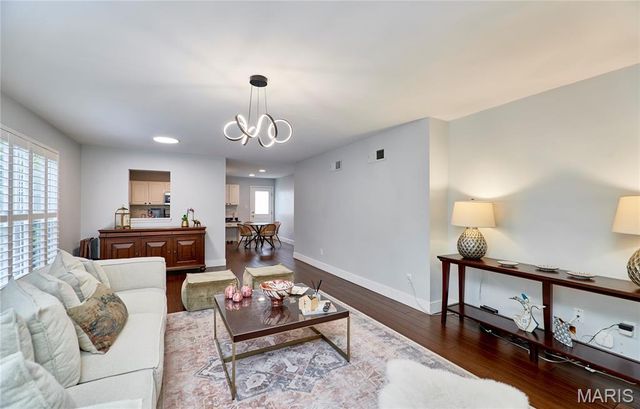 15207 Cambridge Terrace Court, Chesterfield, MO 63017