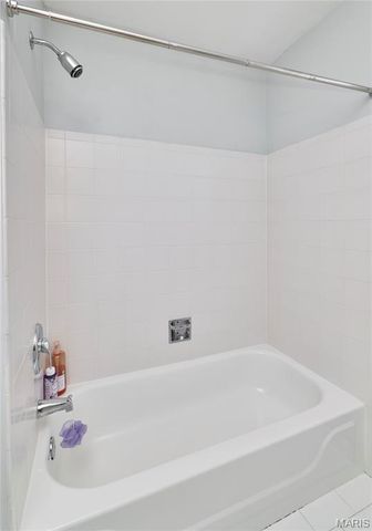 15207 Cambridge Terrace Court, Chesterfield, MO 63017