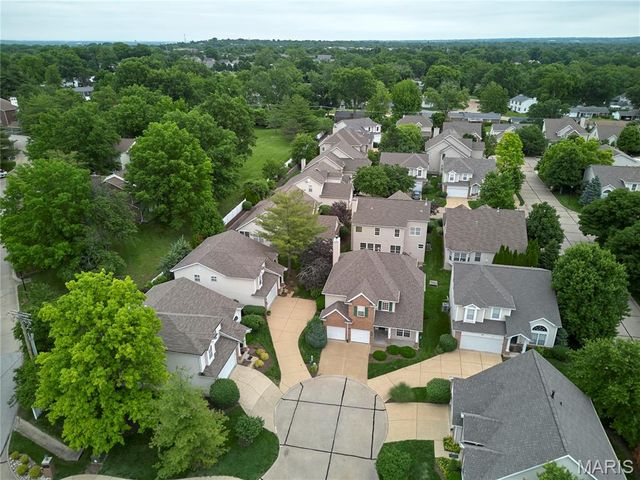 15207 Cambridge Terrace Court, Chesterfield, MO 63017