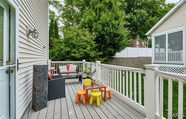 15207 Cambridge Terrace Court, Chesterfield, MO 63017