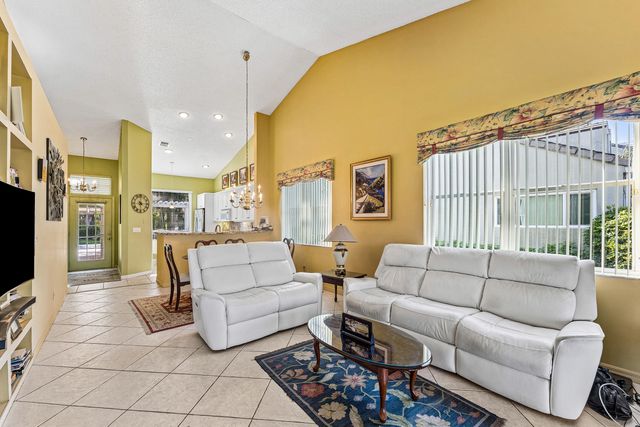 111 N North Lakeshore Drive, Hypoluxo, FL 33462