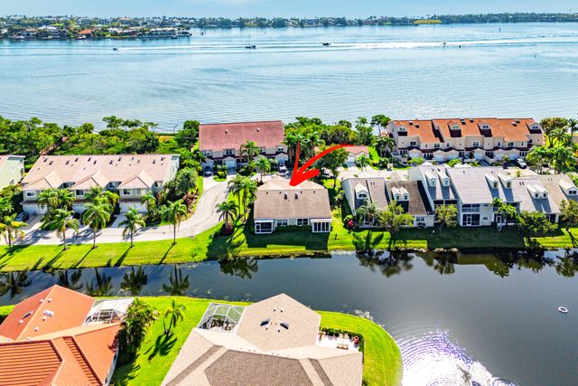 111 N North Lakeshore Drive, Hypoluxo, FL 33462