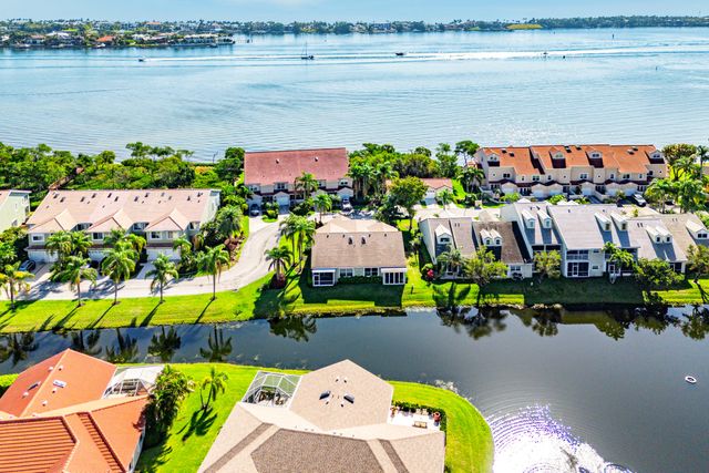 111 N North Lakeshore Drive, Hypoluxo, FL 33462