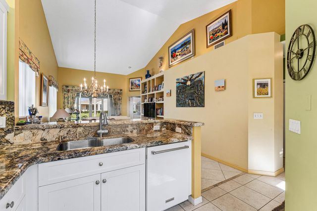 111 N North Lakeshore Drive, Hypoluxo, FL 33462