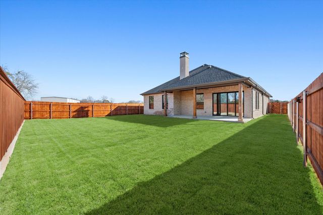 117 Yvonne Street, Red Oak, TX 75154