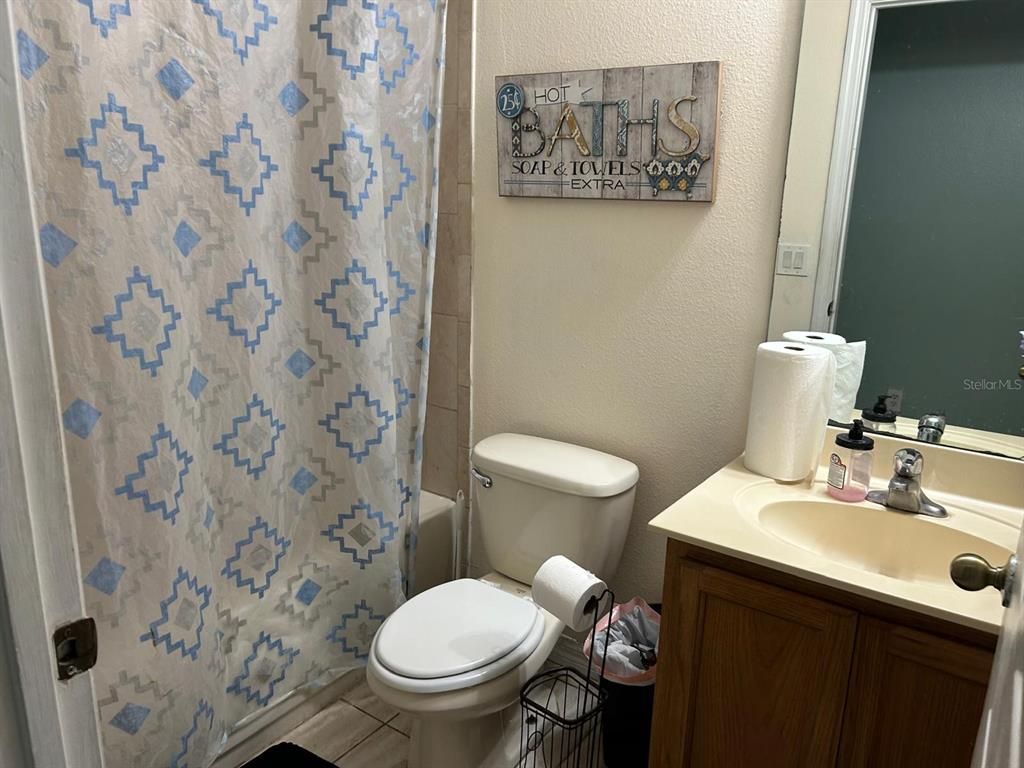 Image 16 of property listing at 110 TYSON COURT, Oviedo, FL 32765