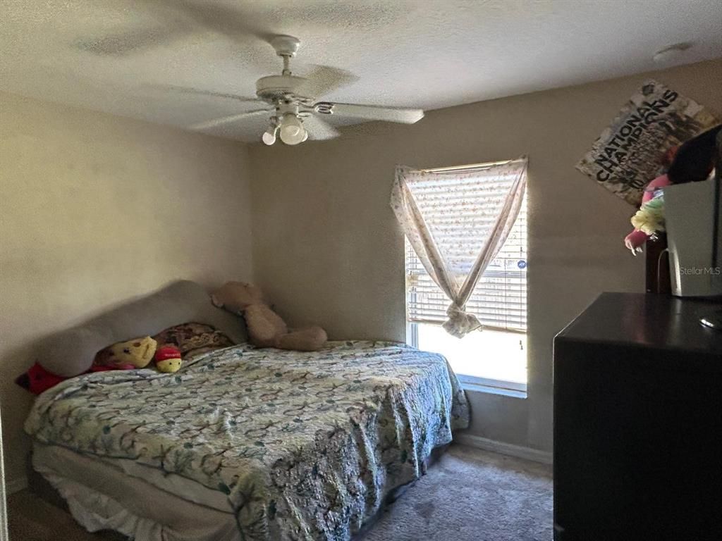 Image 18 of property listing at 110 TYSON COURT, Oviedo, FL 32765