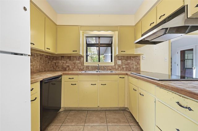 4130 NW 19TH PLACE, Gainesville, FL 32605