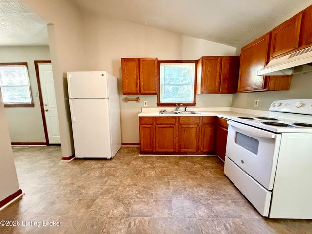 5210 Delaware Dr, Louisville, KY 40218