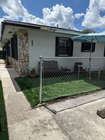 208 NW 7th St 1-2, Hallandale Beach, FL 33009