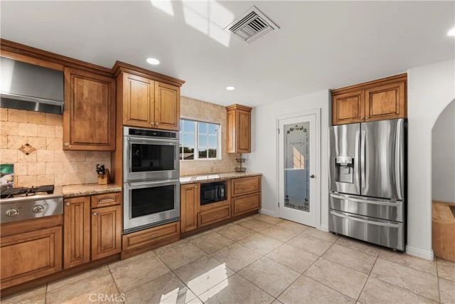 4710 W Avenue K10, Lancaster, CA 93536