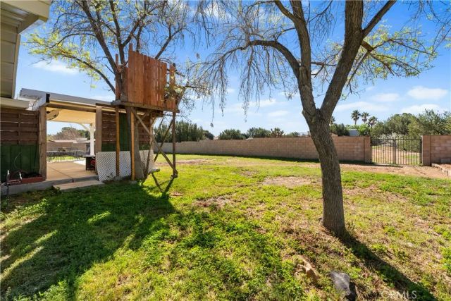 4710 W Avenue K10, Lancaster, CA 93536