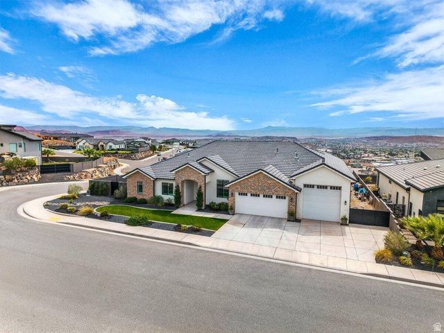 1398 E DELLCORERO DR, St. George, UT 84770