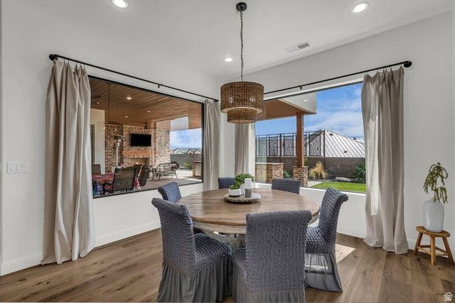 1398 E DELLCORERO DR, St. George, UT 84770