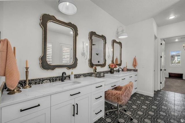 1398 E DELLCORERO DR, St. George, UT 84770