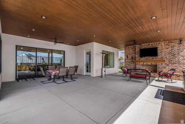 1398 E DELLCORERO DR, St. George, UT 84770