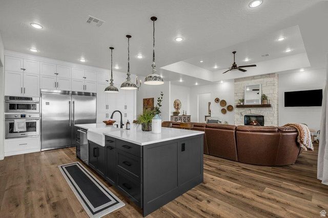 1398 E DELLCORERO DR, St. George, UT 84770