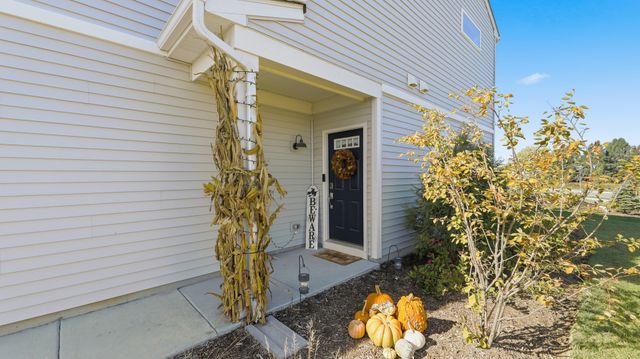 120 Kingsport Drive, South Elgin, IL 60177