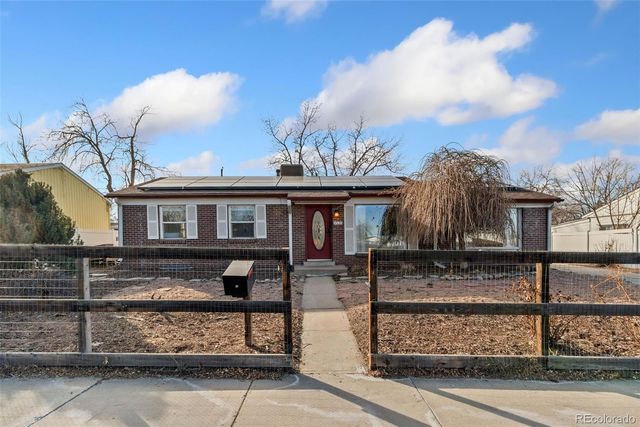 5533 Raritan Way, Denver, CO 80221