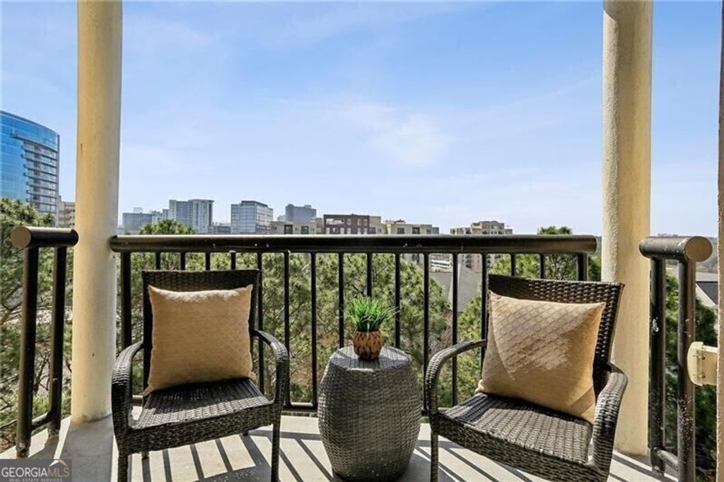 1 Biscayne Drive NW PH6, Atlanta, GA 30309