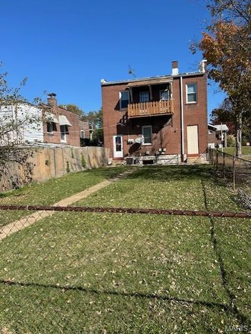 3700 Osceola Street, St Louis, MO 63116