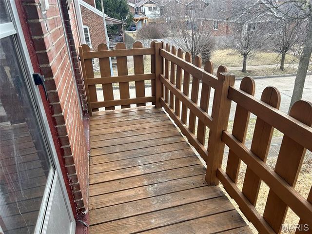 3700 Osceola Street, St Louis, MO 63116