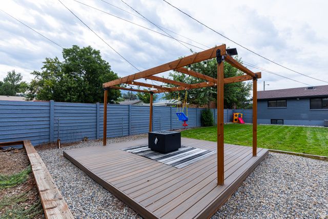 661 E WYANDOTTE AVE, Sandy, UT 84070