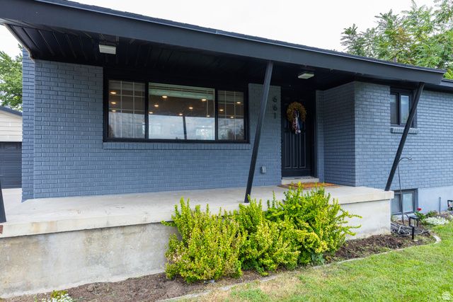 661 E WYANDOTTE AVE, Sandy, UT 84070