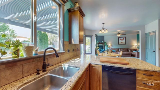 1031 Park Ave, Kimberly, ID 83341
