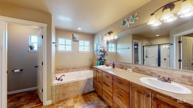 1031 Park Ave, Kimberly, ID 83341