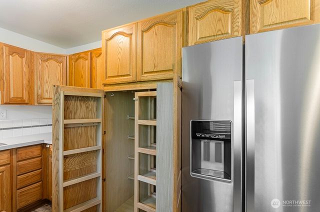 17631 Old Barn Road SE, Yelm, WA 98597