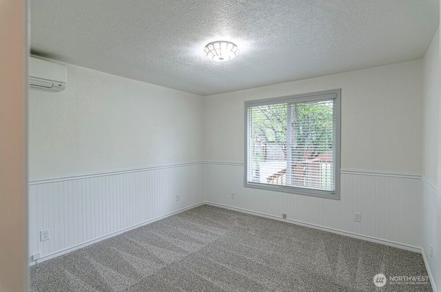 17631 Old Barn Road SE, Yelm, WA 98597