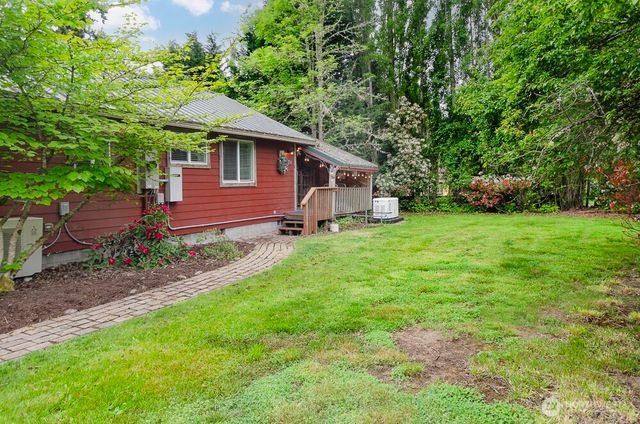 17631 Old Barn Road SE, Yelm, WA 98597