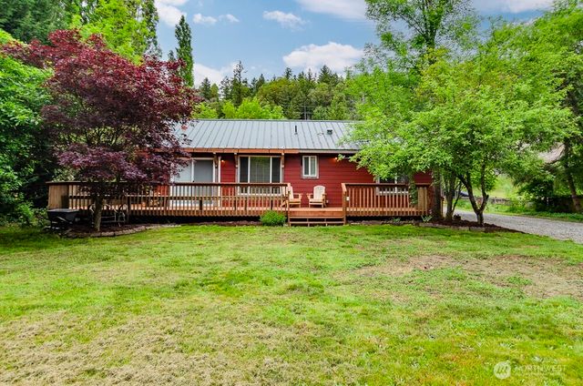 17631 Old Barn Road SE, Yelm, WA 98597