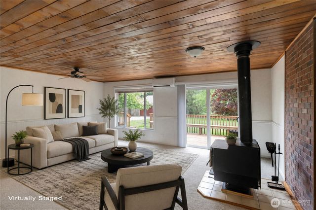 17631 Old Barn Road SE, Yelm, WA 98597